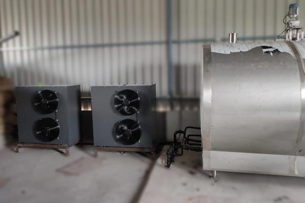 bulk milk cooler
