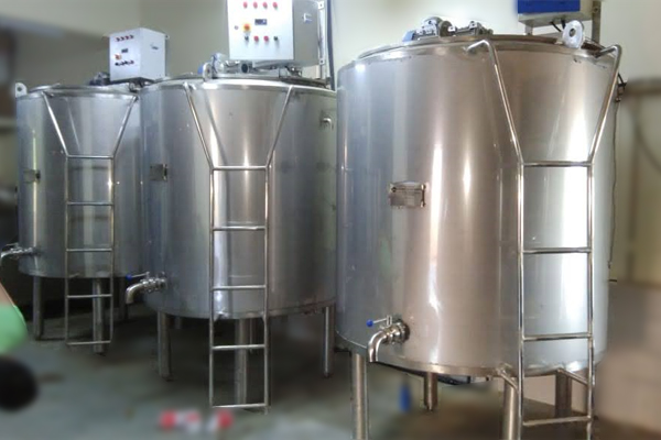 bulk milk cooler